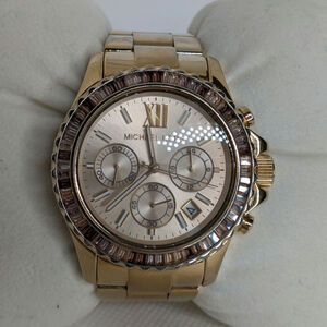 Michael Kors Runway Silver Dial Silver Steel Strap Watch for Women - MK5428